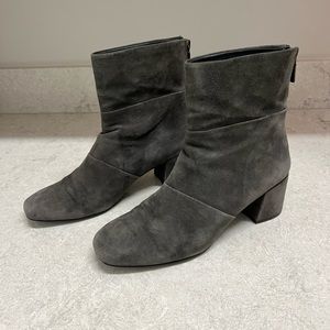 Grey Kenneth Cole leather boots in good condition